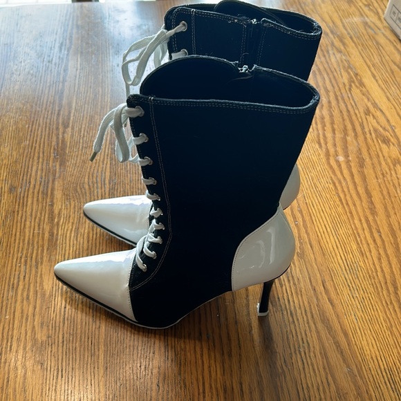 EUC Funtasma canvas boots. 7.5 - Picture 3 of 9